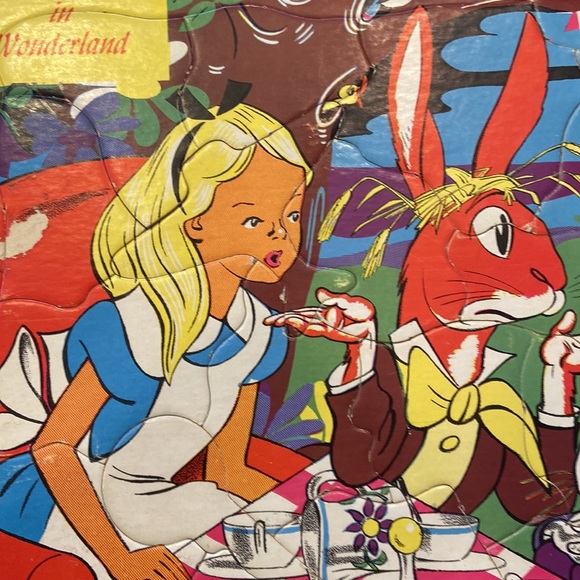 🐇Vintage 1958 Alice in Wonderland inlaid puzzle by Playtime House - Picture 8 of 10